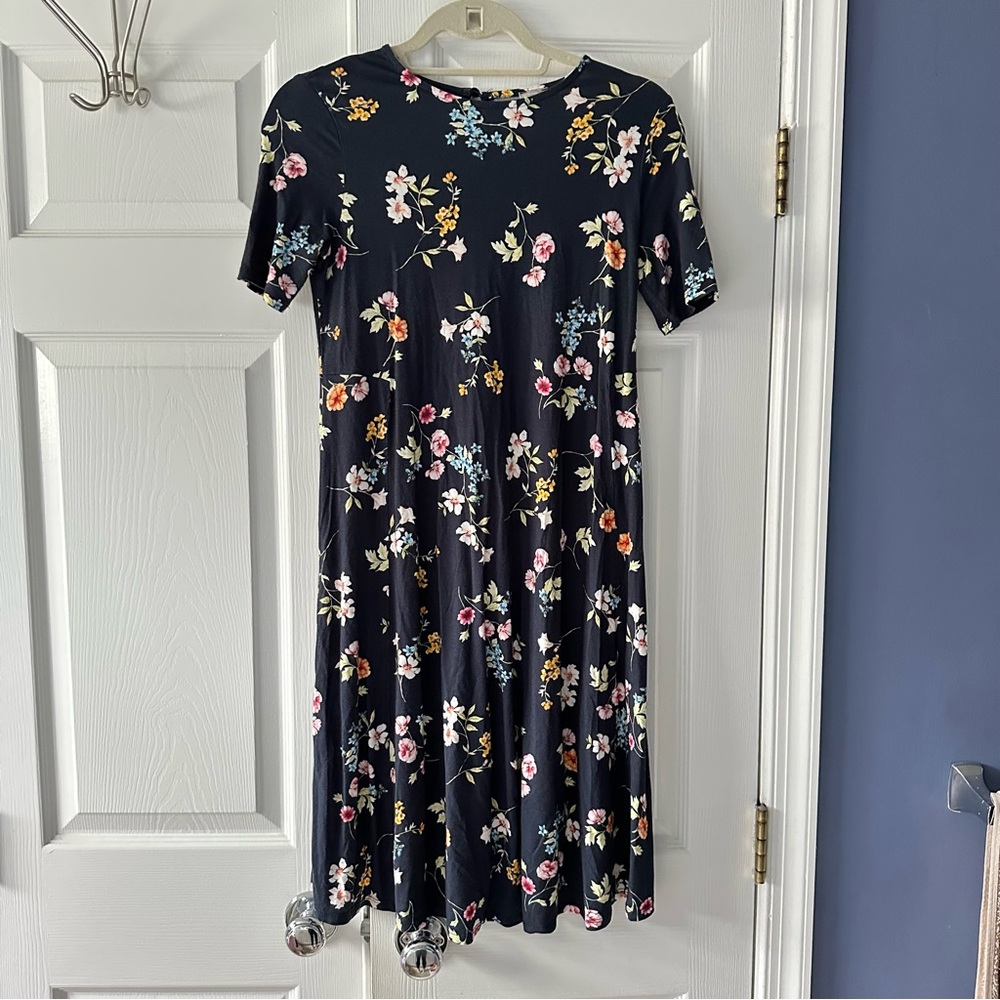 ASOS Floral Navy Short Sleeve Dress size 4